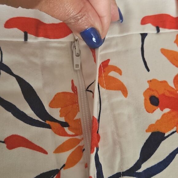 Floral Print Pants - Picture 4 of 16